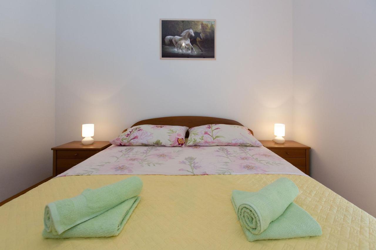 Apartment Angelina Split Bagian luar foto